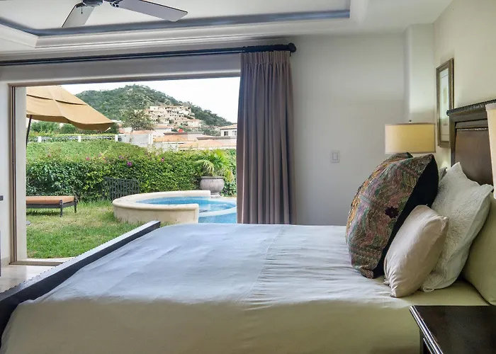 Villa Ventanas & Residences *