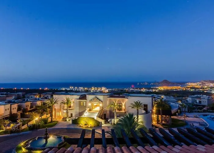 Villa Ventanas & Residences